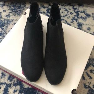 New SO Black Ankle Boots